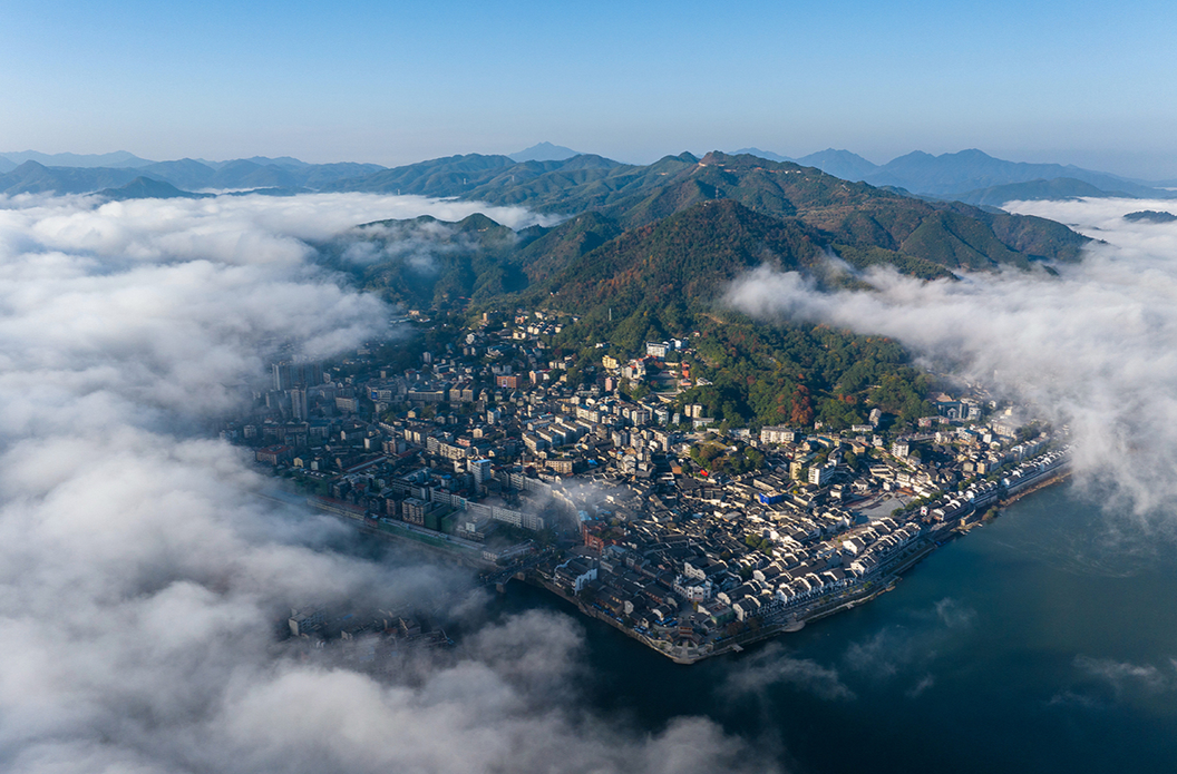 洪江區(qū)：文旅引領(lǐng)工業(yè)驅(qū)動 勇立潮頭再譜新篇