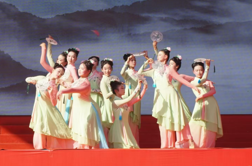 藝體節(jié)，“藝”路芬芳~