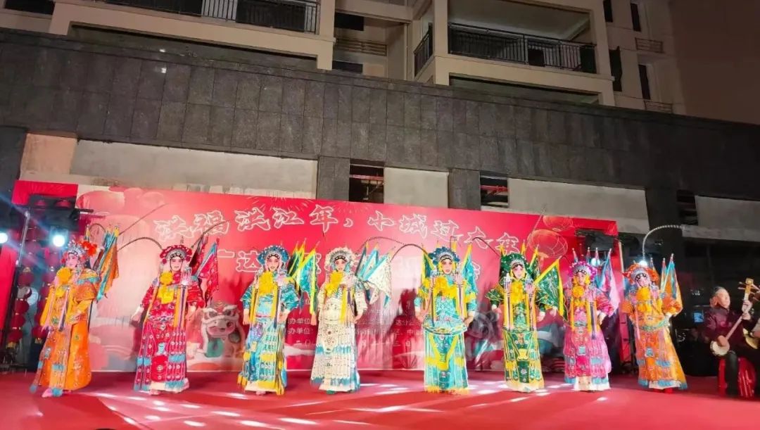 小年夜，看洪江區(qū)有多熱鬧！