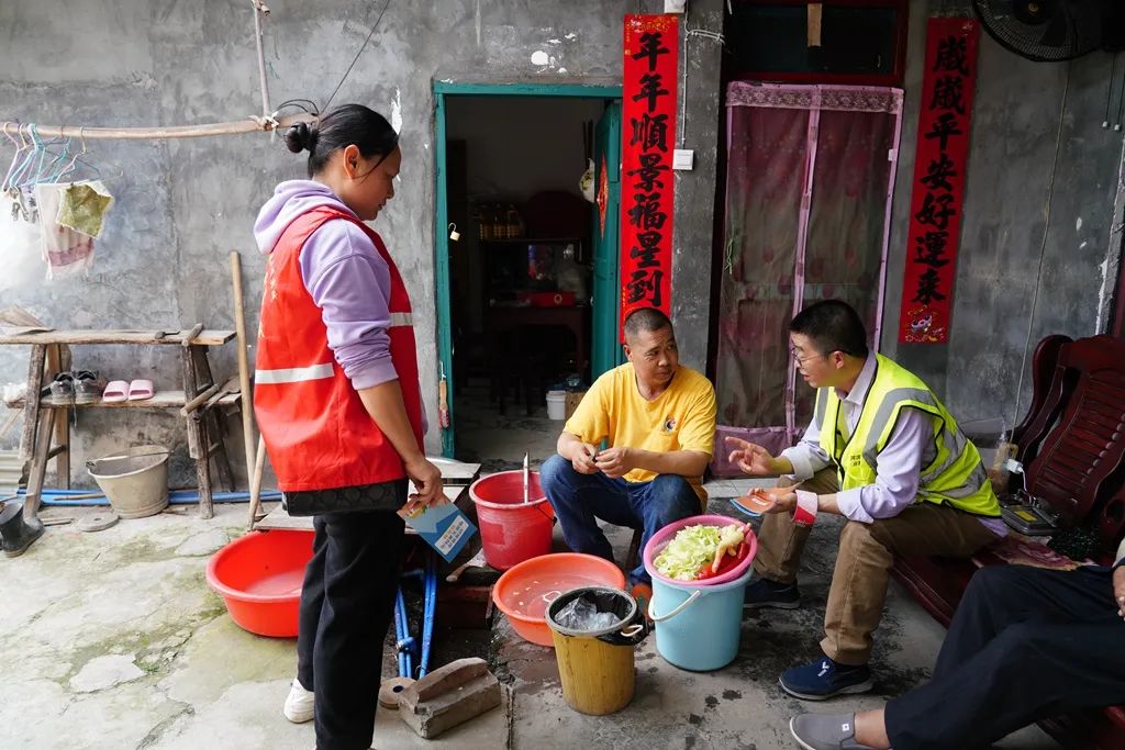 全力抗擊強(qiáng)降雨，筑牢防汛“安全屏障”