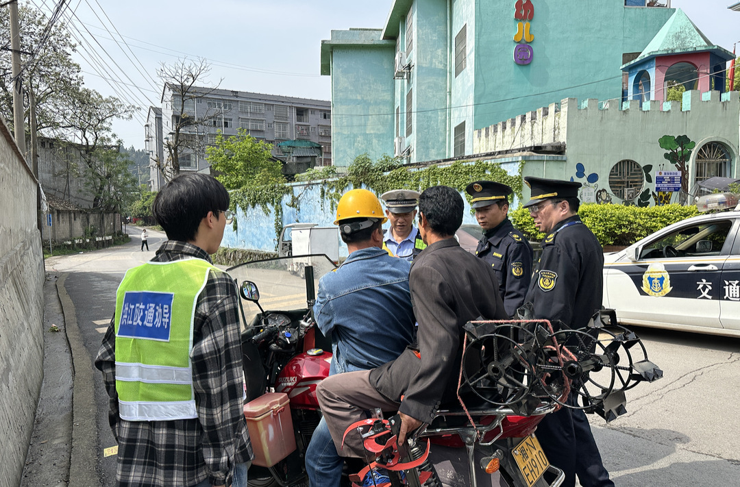 “教育+整治”雙發(fā)力，筑牢農(nóng)村道路交通安全防線