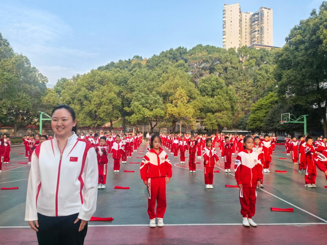陽(yáng)光大課間 活力滿校園