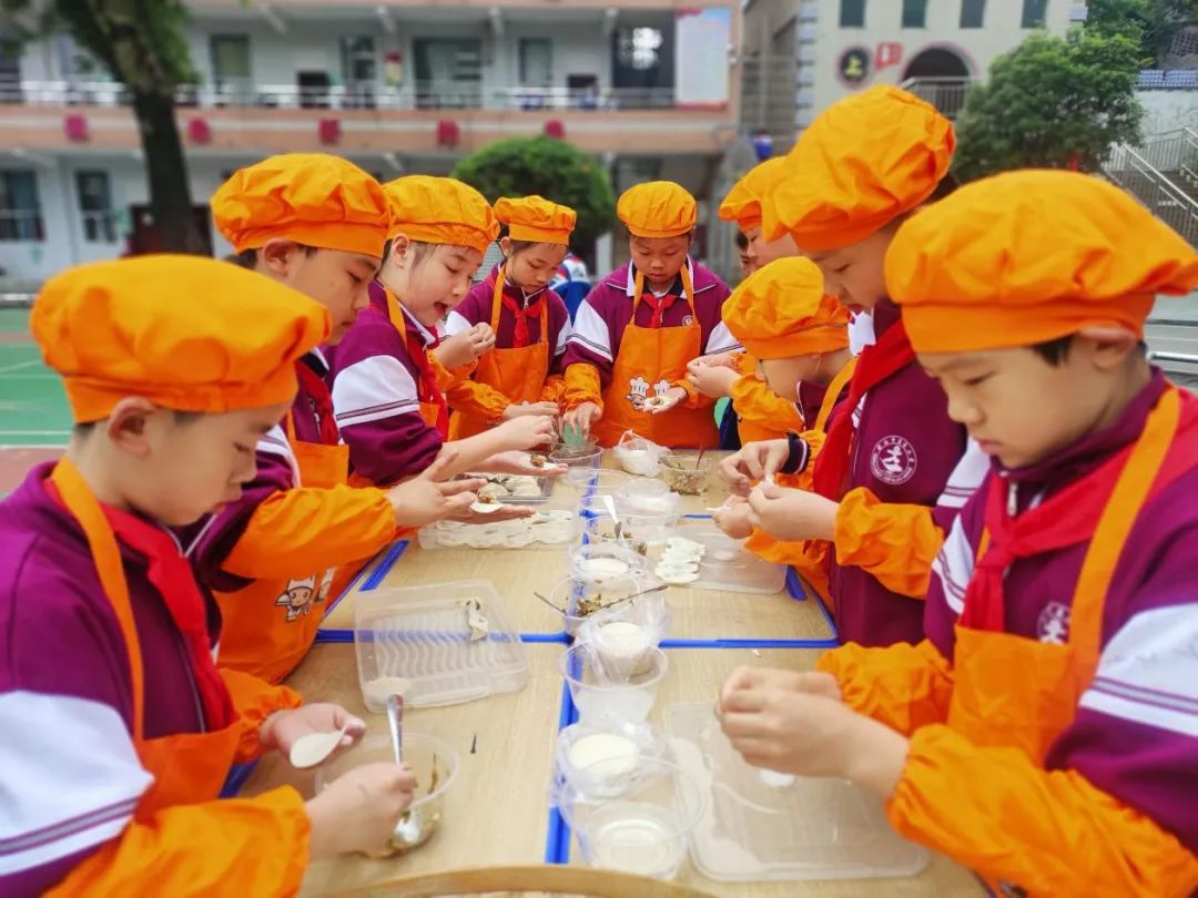 速來圍觀，我們都是“能干崽”?。。? />
                                        </a>
                                                                        <div   id=