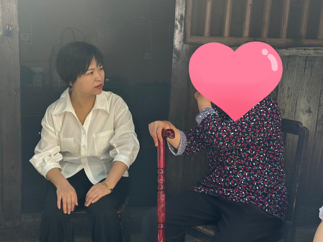 洪江區(qū)“點亮微心愿·黨群圓夢行” 活動慰問資助151名困境婦女兒童