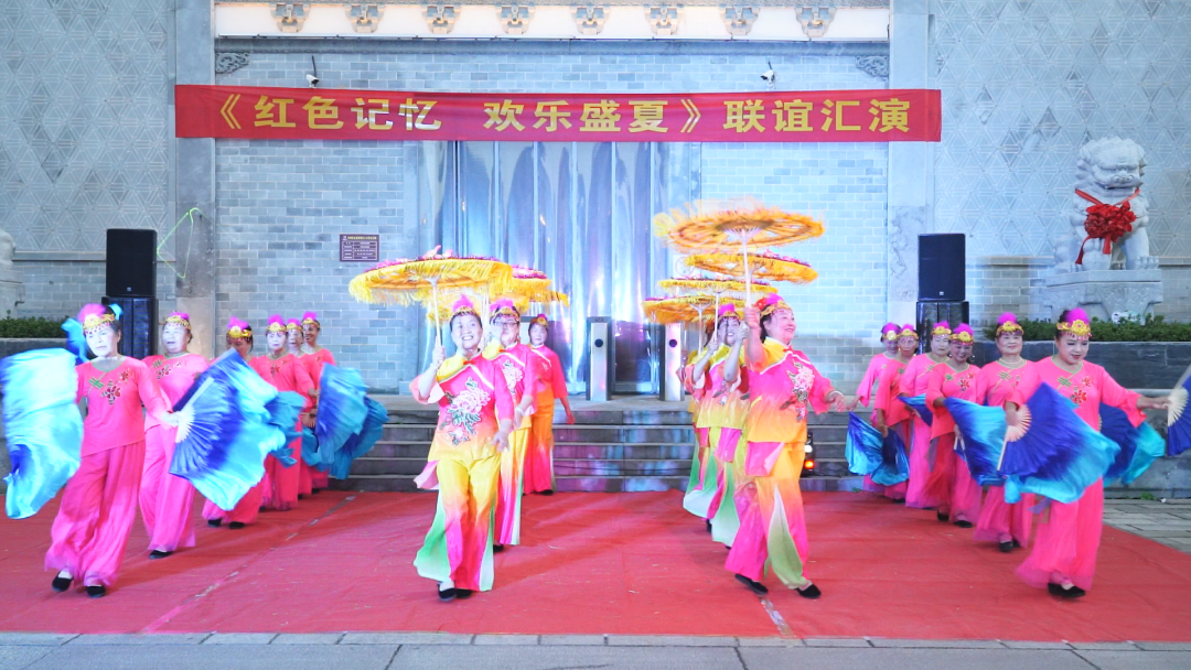 這場(chǎng)匯演很燃！