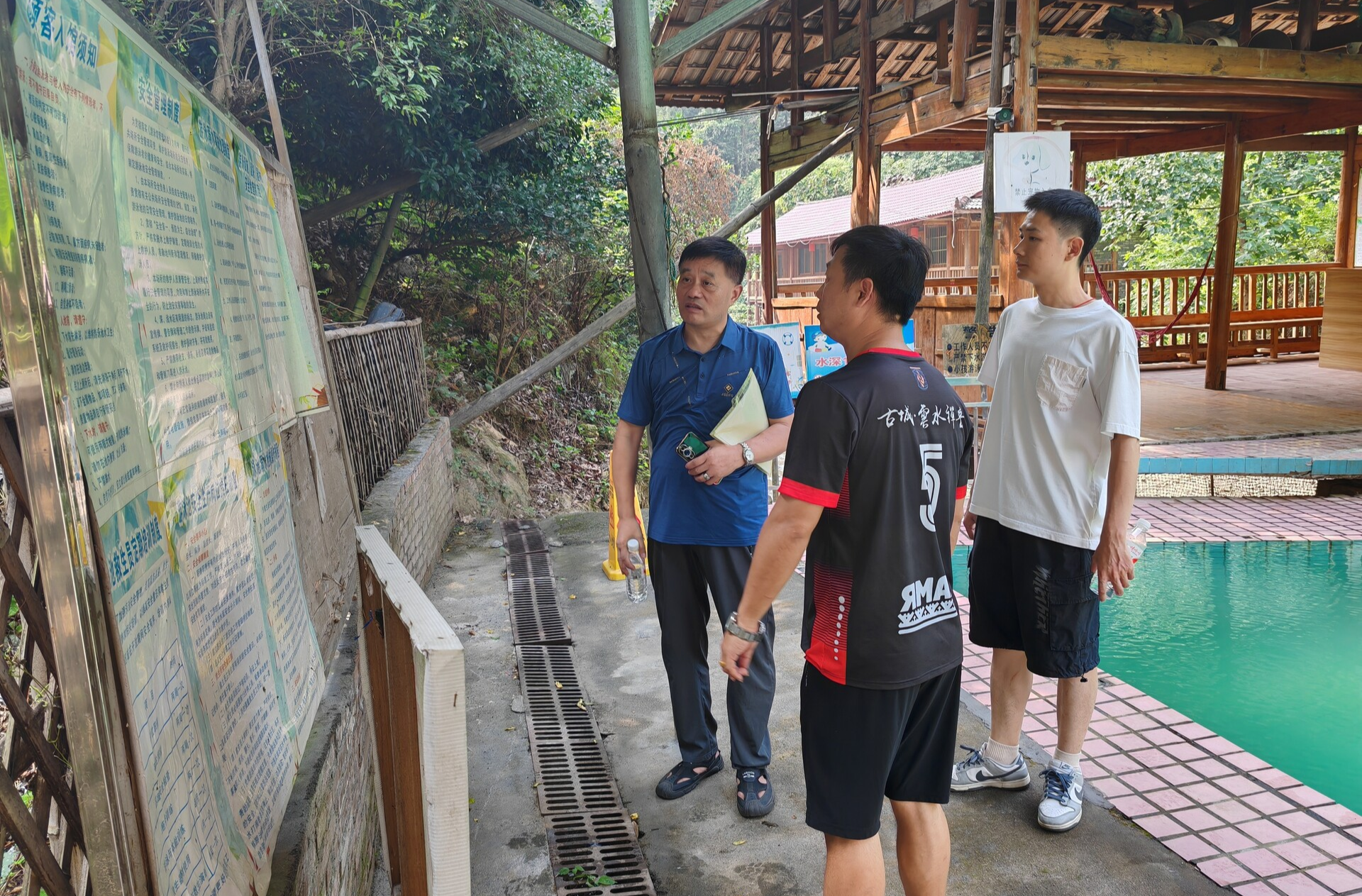 洪江區(qū)開展游泳場所安全專項(xiàng)檢查