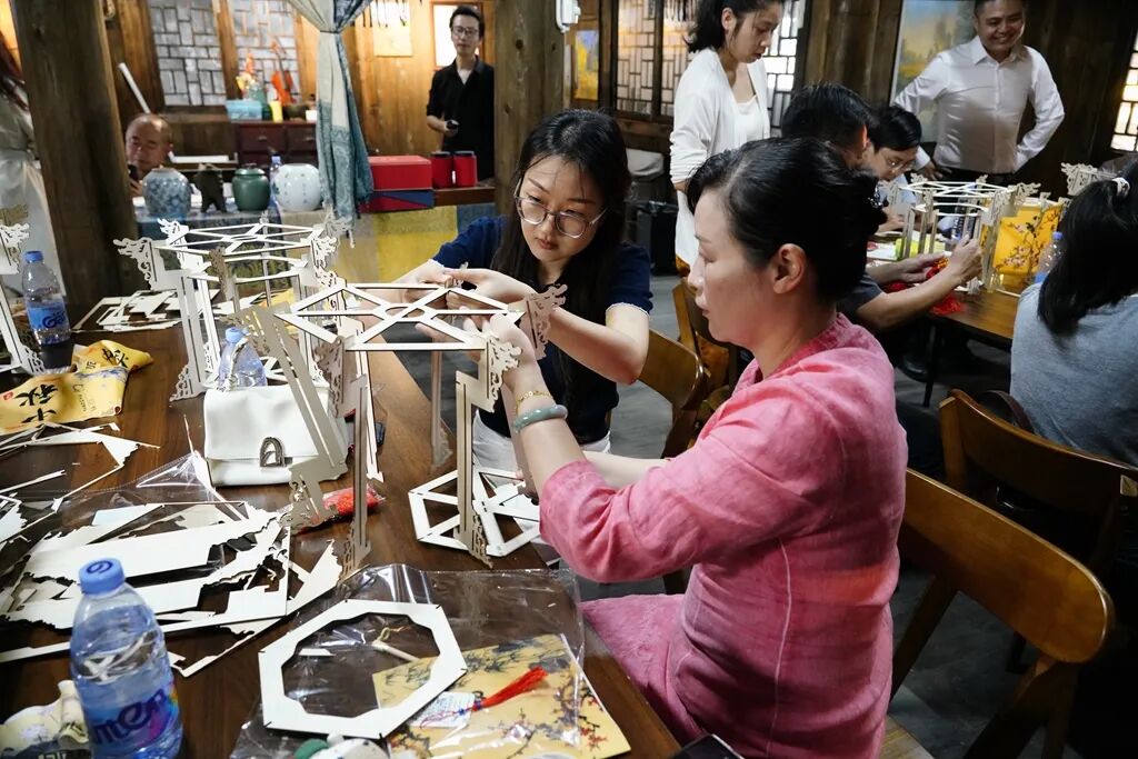 双节同庆聚侨心，共践生态谱新篇