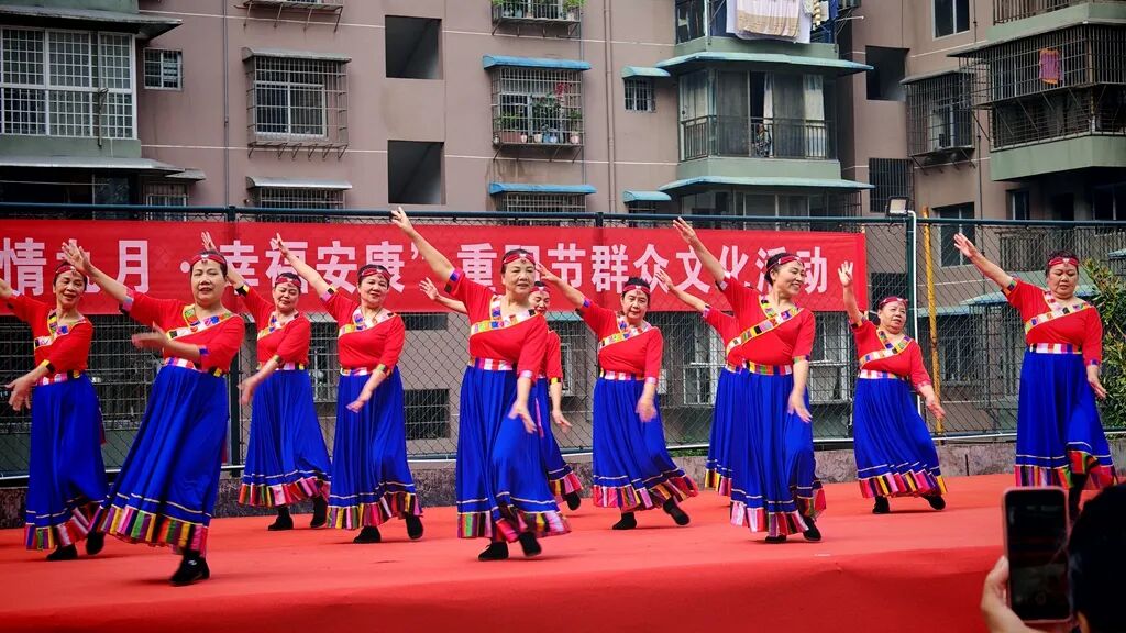 濃情九月話重陽 幸福安康暖人心