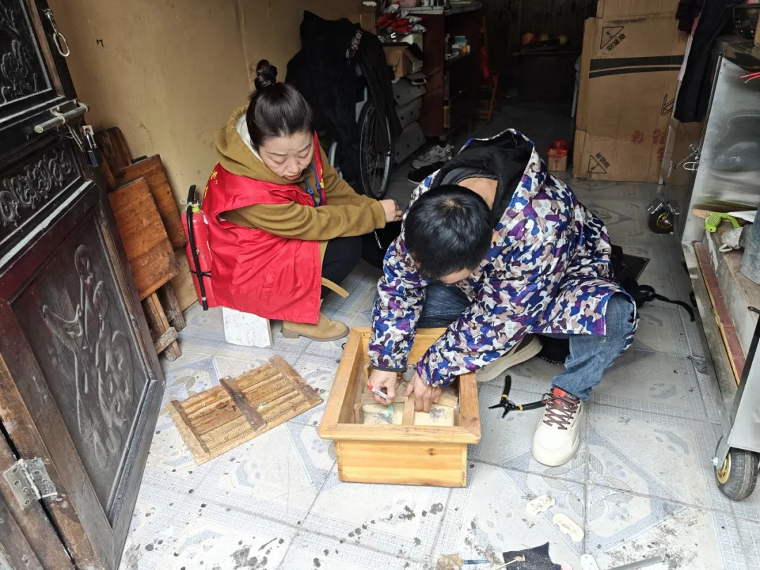 暖到心坎！免费更换 居民安全过冬有保障