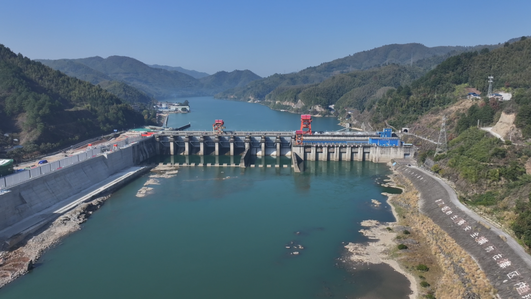 洪江区“项目建设年”取得成效  1至10月重点项目投资完成率达86.6%