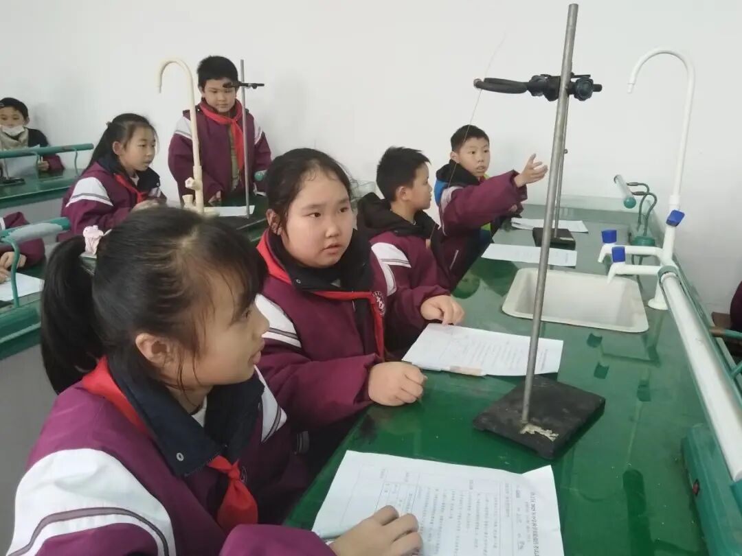 小小科學家，動手探世界！