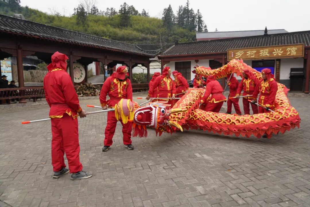 龍舞迎新春  備戰(zhàn)“洪福洪江年”