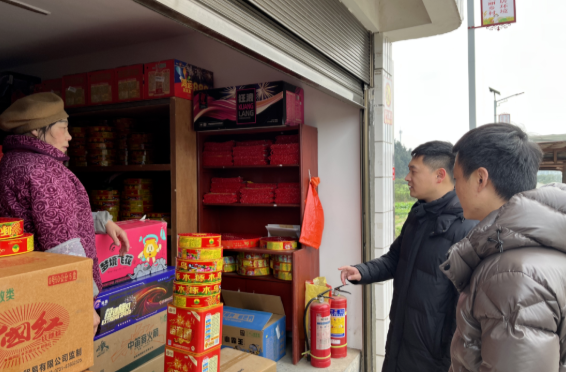 春節(jié)“不打烊”   筑牢煙花爆竹安全防線