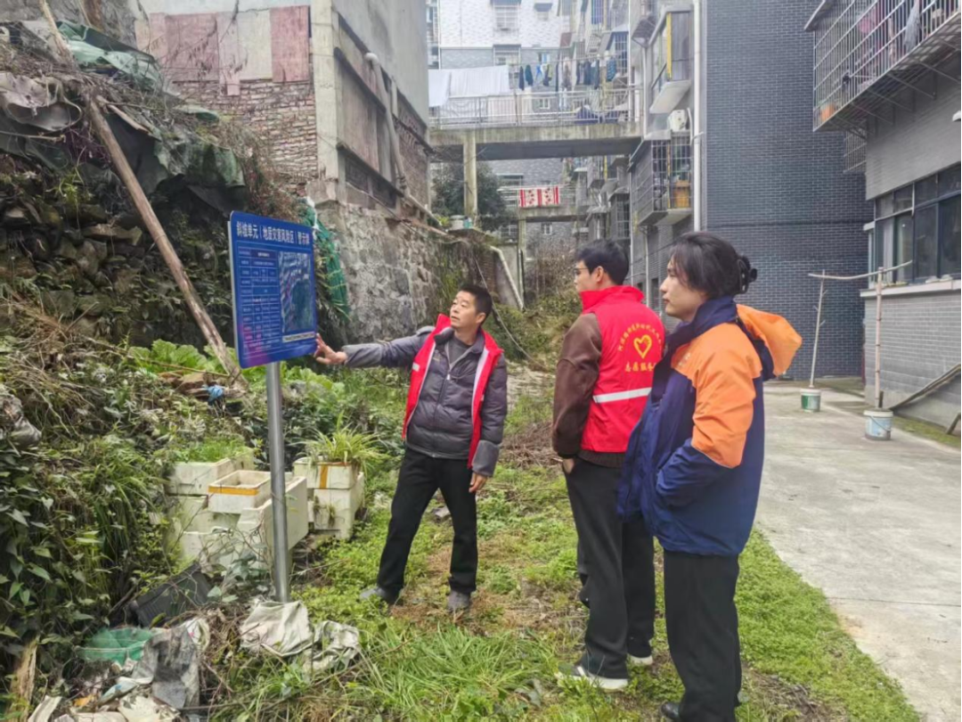 “人防+技防”  多方聯(lián)動筑牢安全堤壩