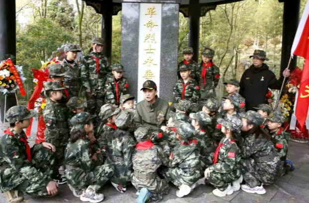清明祭英烈  精神永傳承