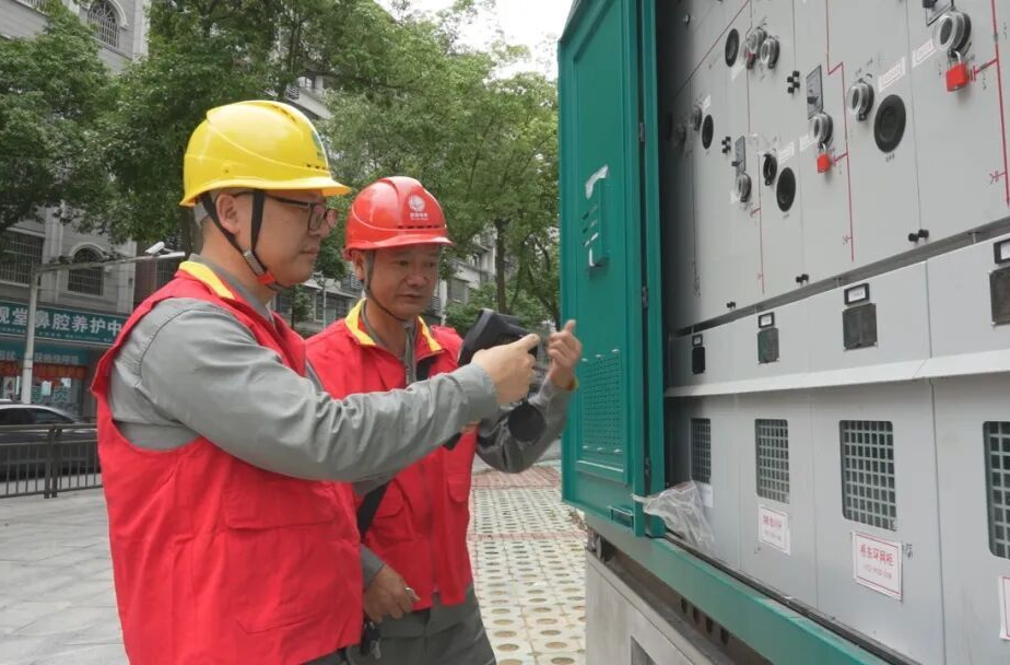 “靜音保電”護(hù)航高考 無聲守護(hù)學(xué)子追夢路