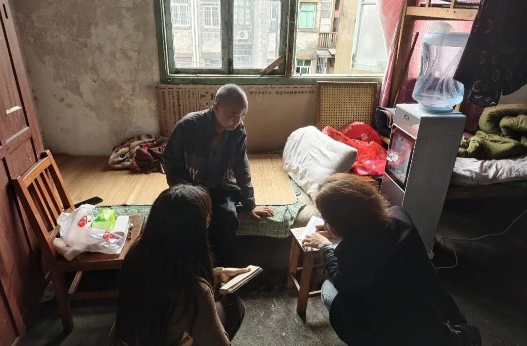 跨区暖心联动，情系重病低保