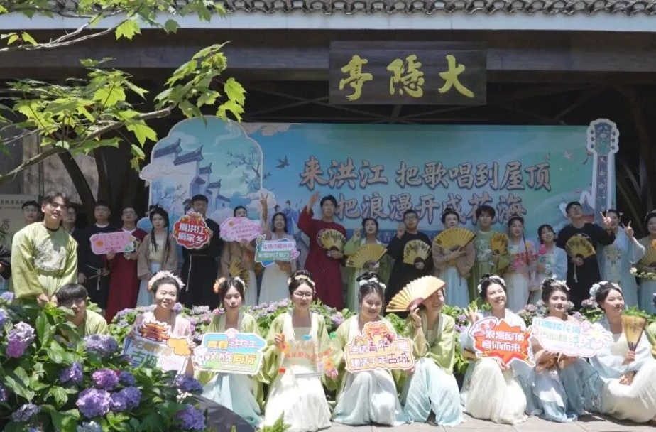 当青春邂逅古商城，新潮玩法解锁古城浪漫