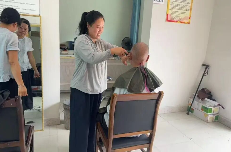 家门口的“小剪刀”，传递民生温度
