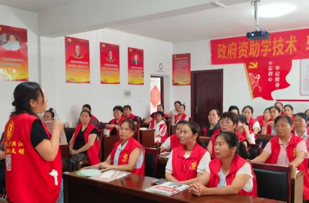 反诈宣传进课堂 筑牢安全防护墙