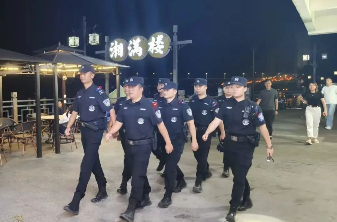 集结！出击！洪江区公安开展社会面集中清查整治行动