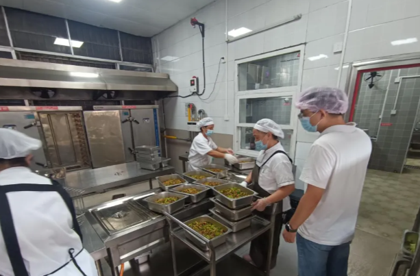 严把节前安全关，守护群众“舌尖安全”