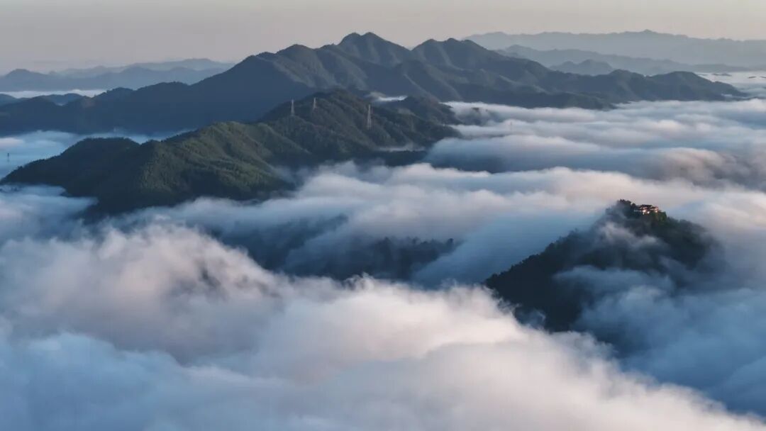 雨歇云起！洪江古商城云海如约而至